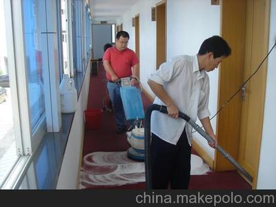 北京嘉誠保潔服務年終特惠 上地清洗地毯公司優(yōu)質清潔服務